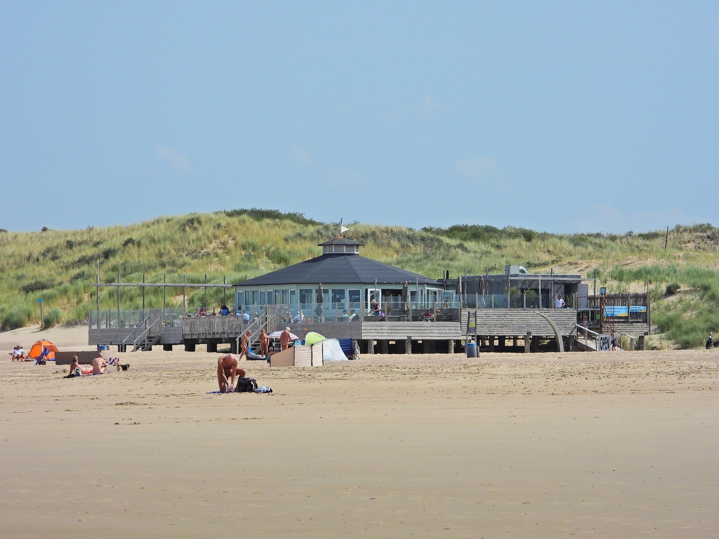 Strandpaviljoen van Houten